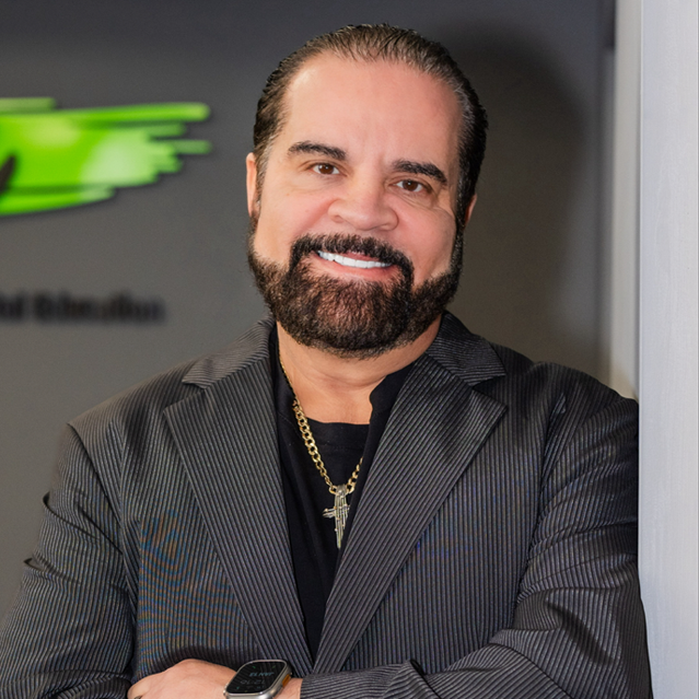0a3247ee-413d-41a5-9342-a4ef537ee06c-headshot-dr.v-headshot-bio